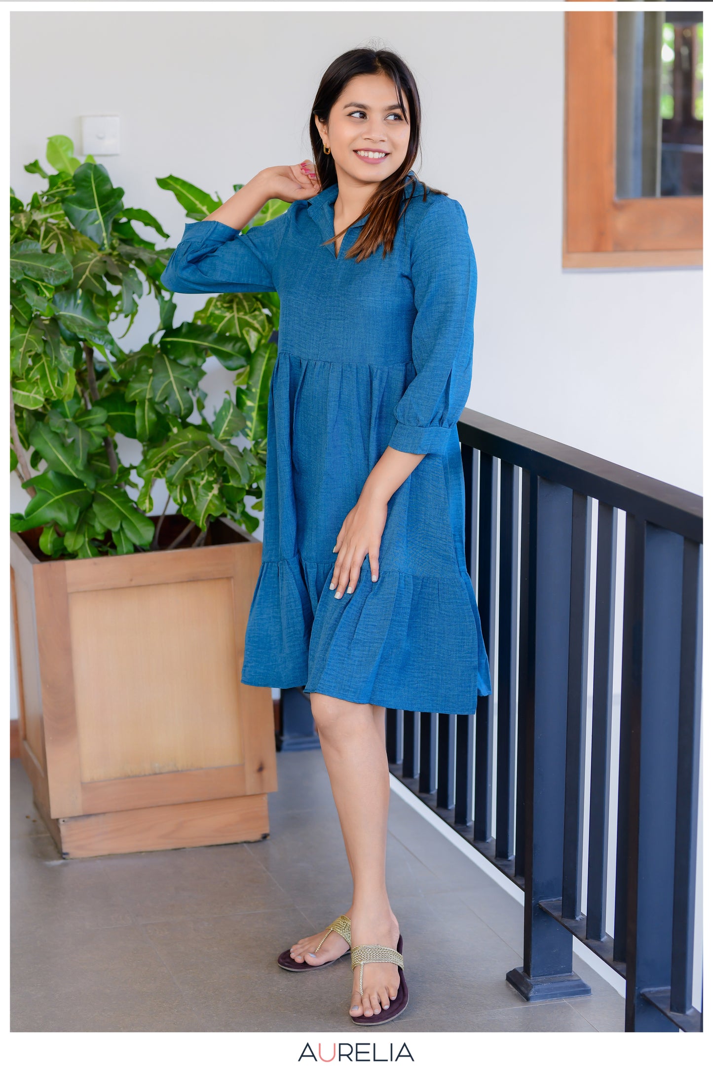 V NECKLINE PUFF CUFF COLLAR TIE LAYERED DRESS