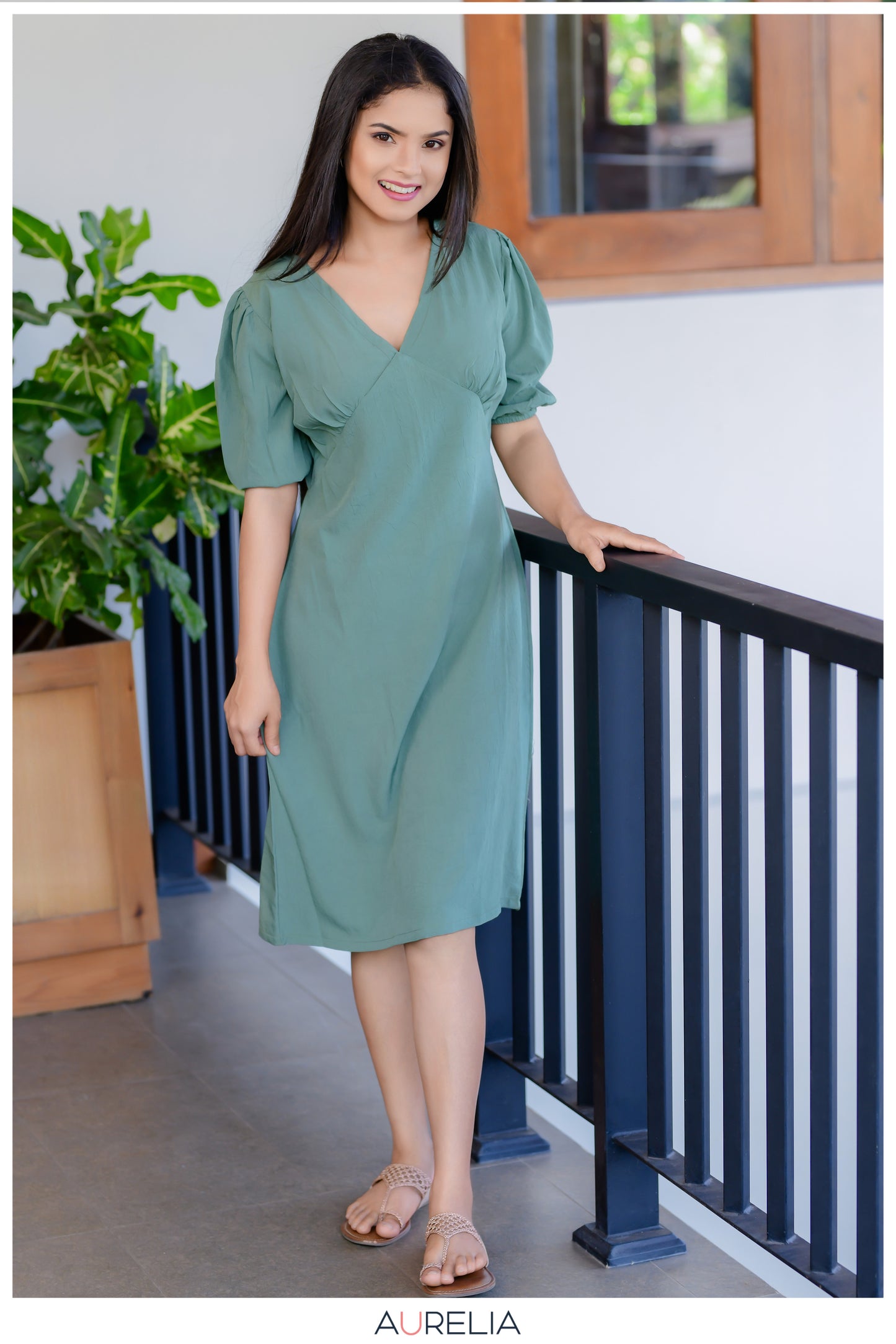 V NECKLINE SOLID PUFF SLEEVE BODYCON DRESS