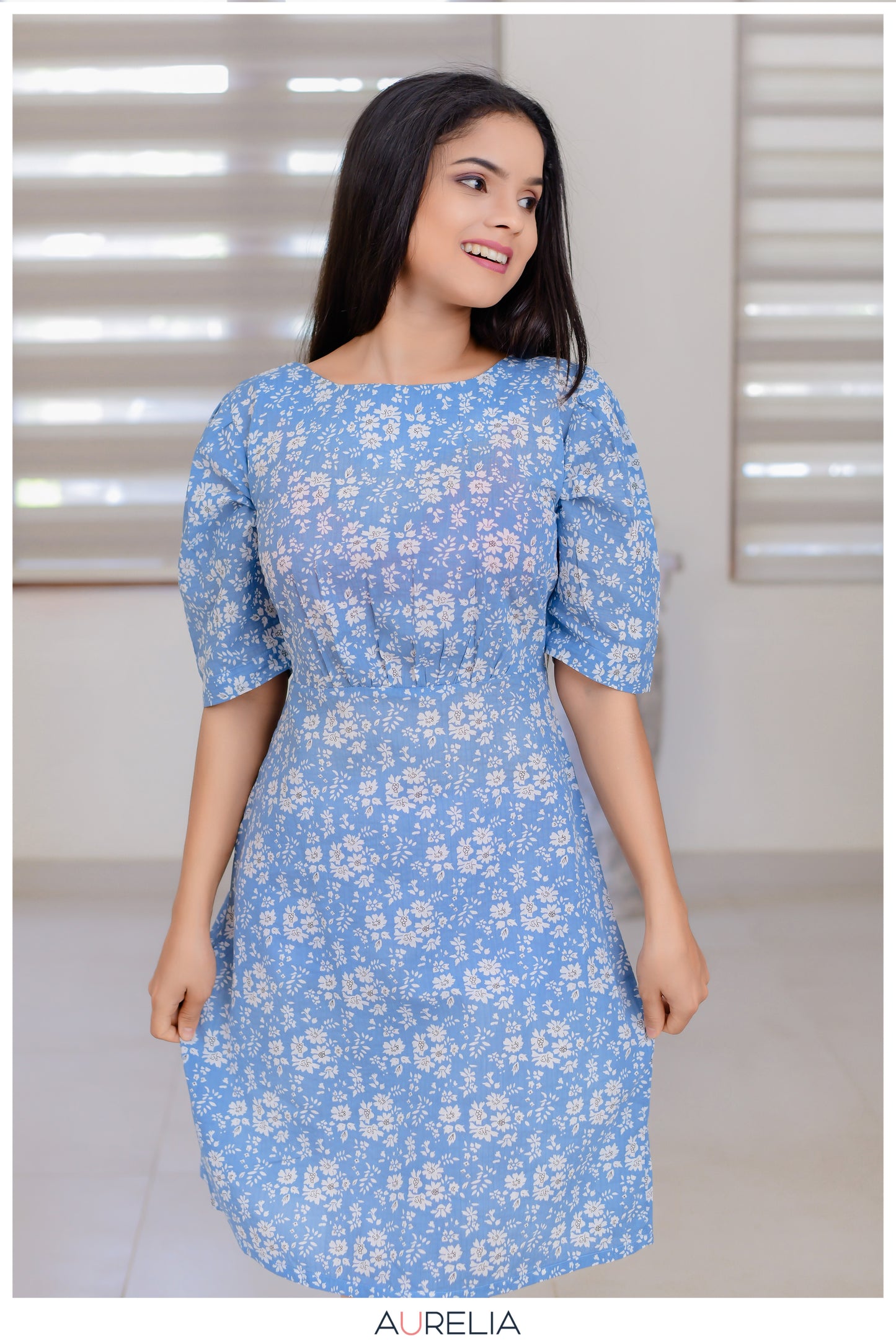 DITSY FLORAL MID GATHERED MINI DRESS