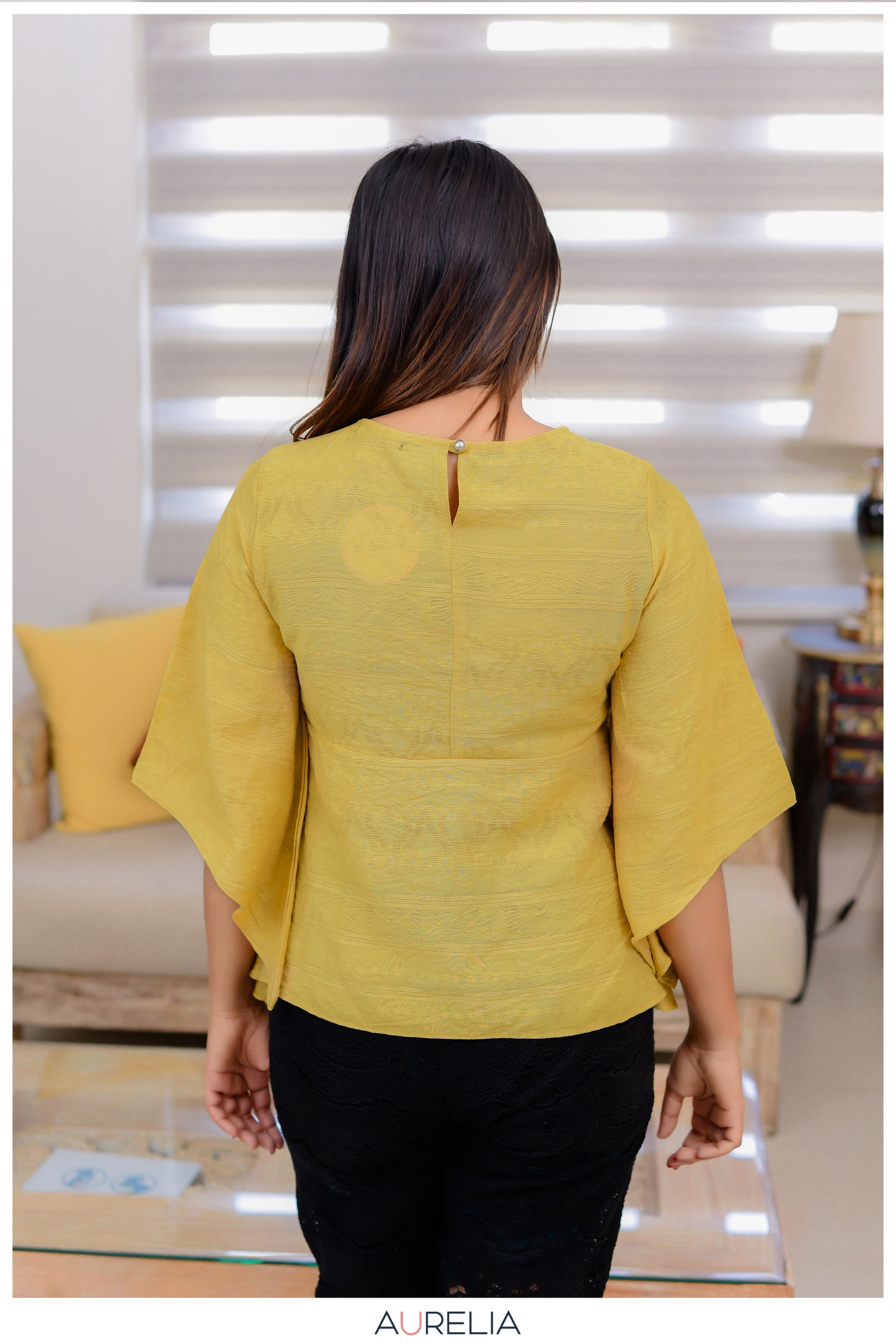 SOLID BUTTERFLY SLEVE RUFFLE BLOUSE